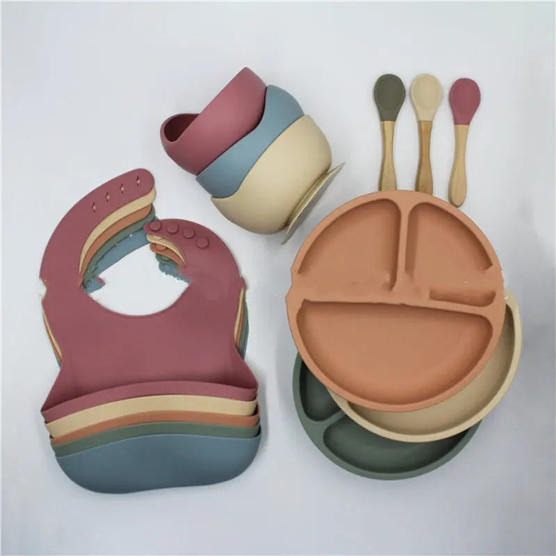 Bib Dinner Plate Spoon Bowl 4 Piece Set Silicone Baby Bowl Bib Plate Set